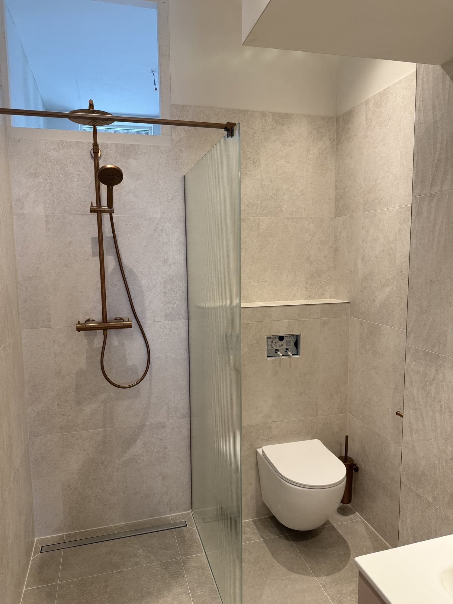 Badkamer renovatie Helmerstraat Amsterdam