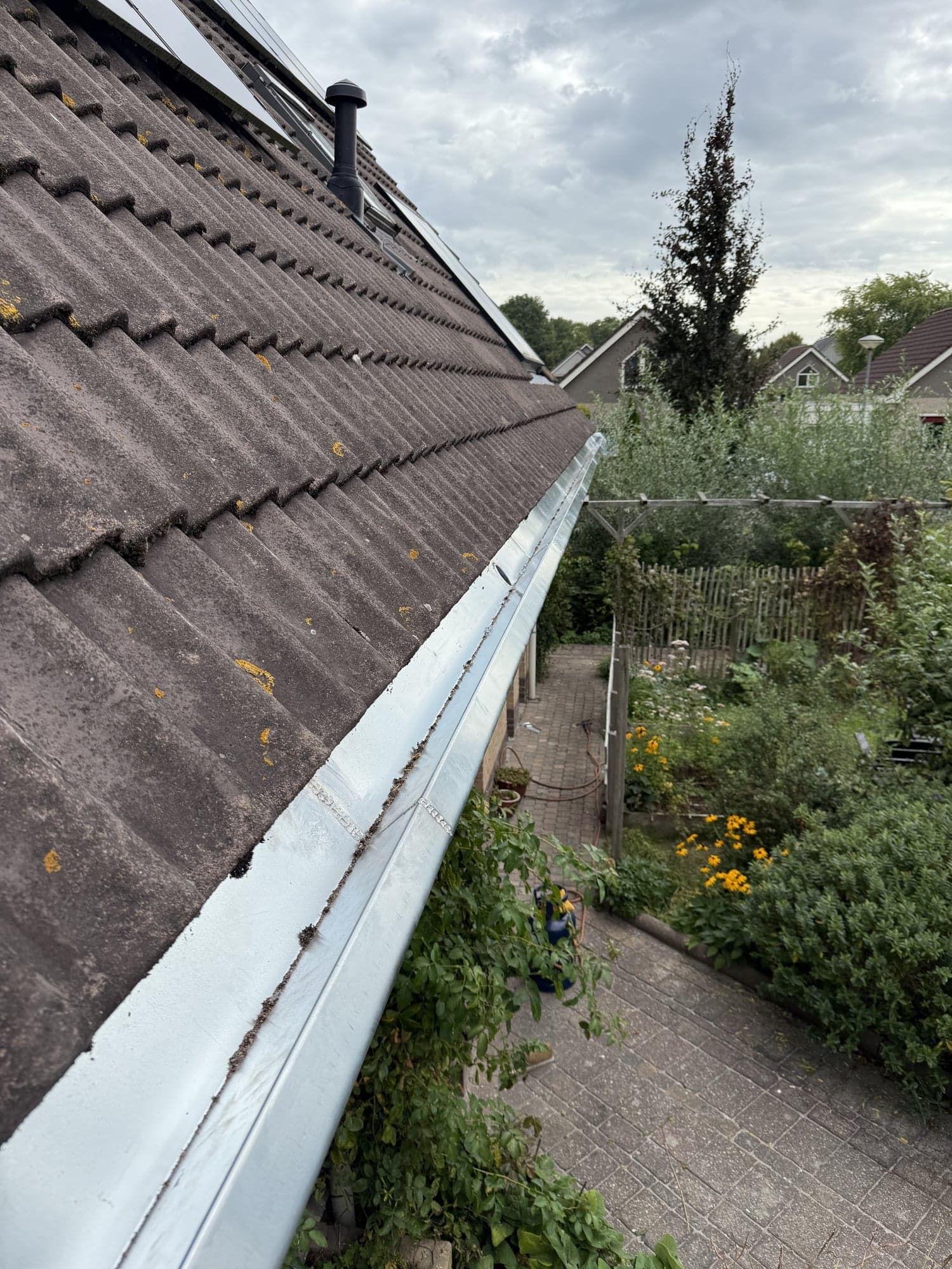 Overhoekse  zinken dakgoten Hoogkarspel 